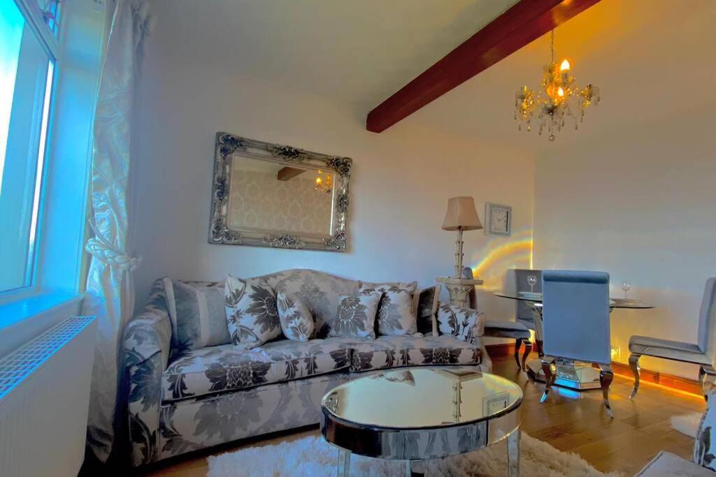 Beautiful Sea View 2 Bed Home Port Glasgow Dış mekan fotoğraf