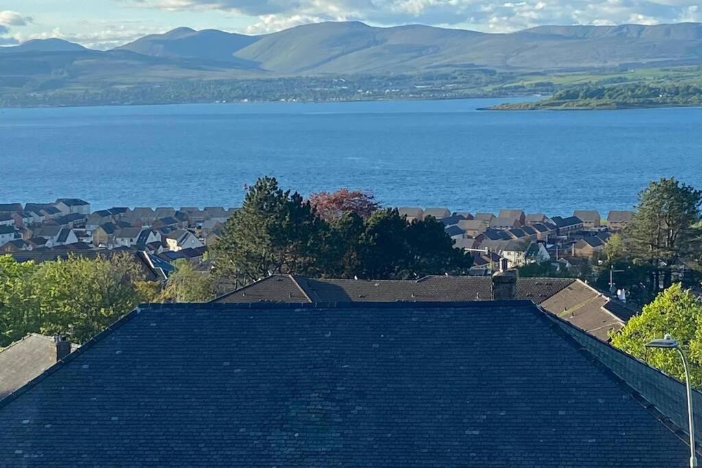 Beautiful Sea View 2 Bed Home Port Glasgow Dış mekan fotoğraf