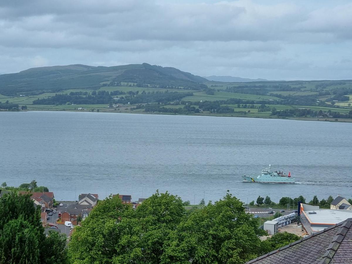 Beautiful Sea View 2 Bed Home Port Glasgow Dış mekan fotoğraf